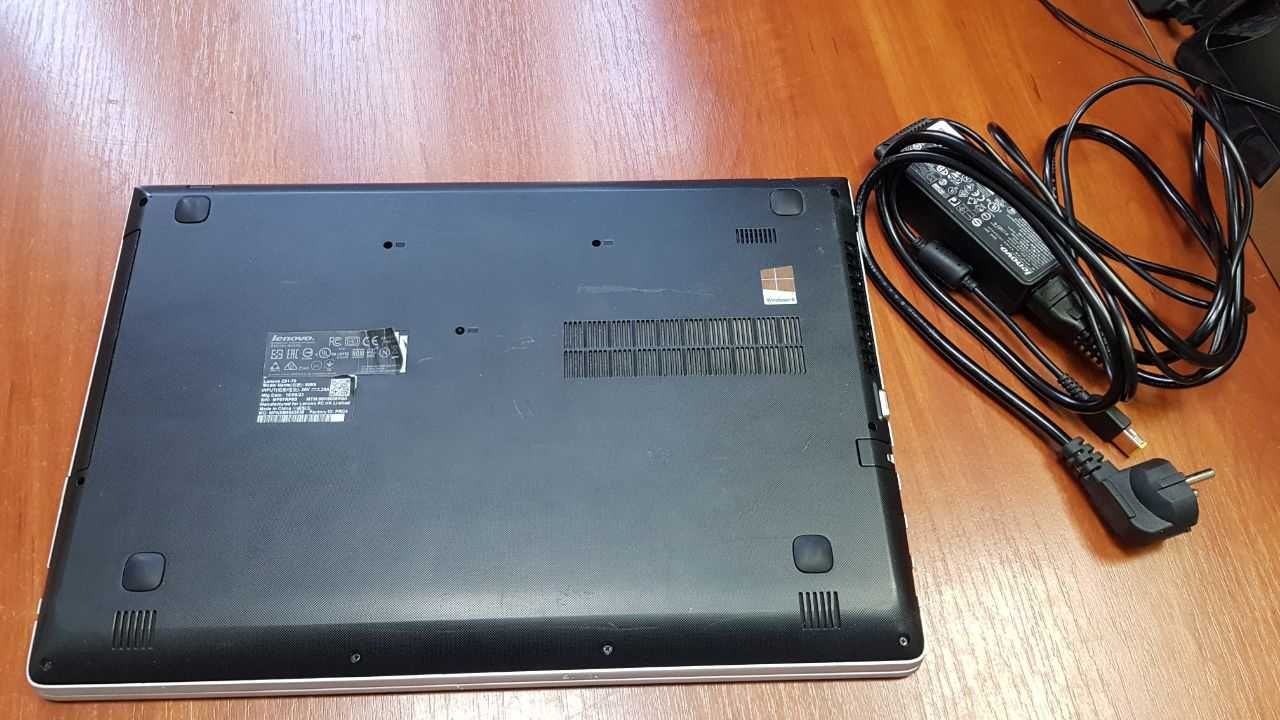 Lenovo Z51-70 15,6FHD/Core i5-5200U/8Gb/SSD 256Gb