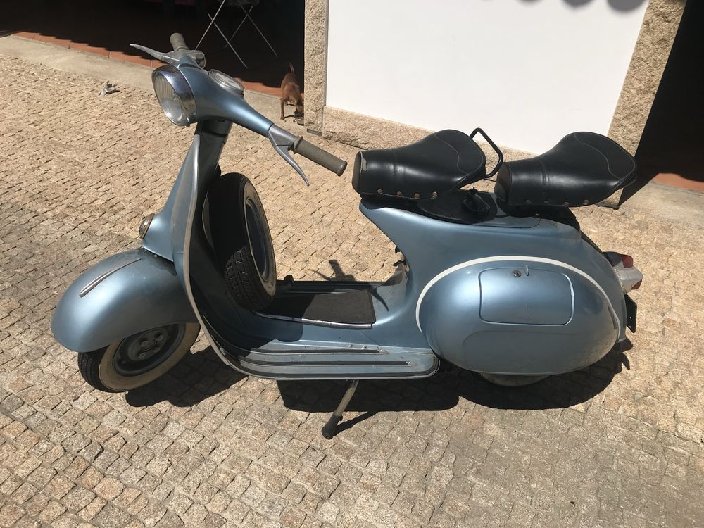Vespa VBA azul 1960