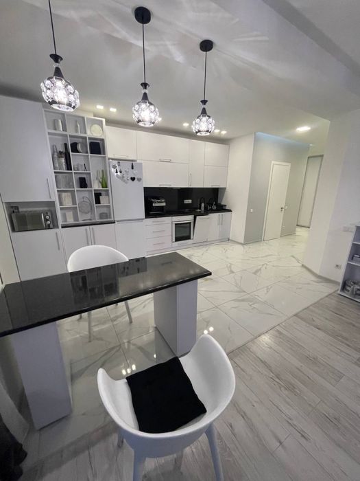 Є EcoFlow!ШИКАРНА 3-кім VIPновобуд(кухня-студія) О.ПЕТРИЩУКА(Суворова)