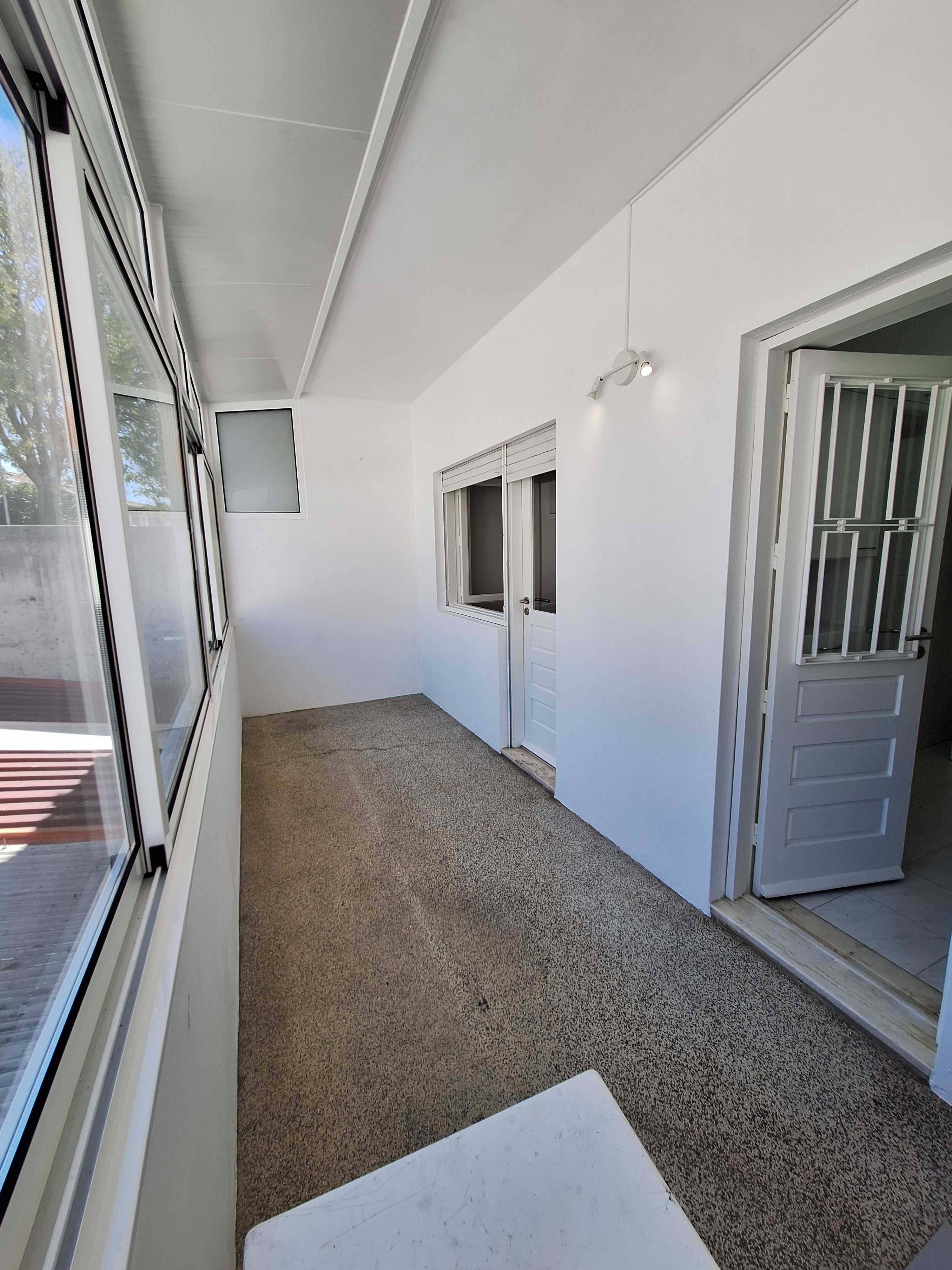 Aluguer de Apartamento T2+1  ao Jardim de Arca d' Água, Paranhos