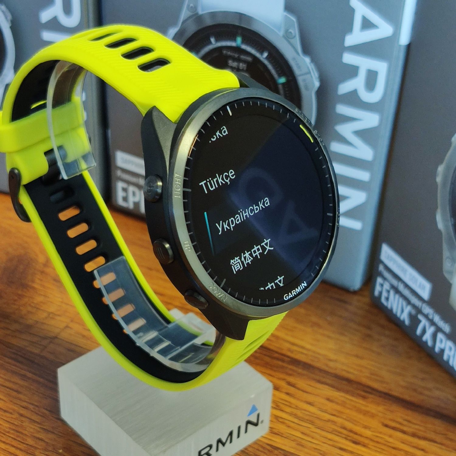 Garmin Forerunner 965 DLC Titanium Bezel 010-02809-12