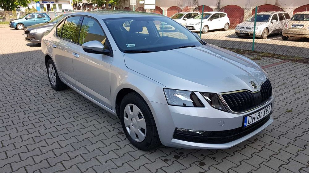 Skoda Octavia, Wynajem długoterminowy samochodów, wypożyczalnia aut