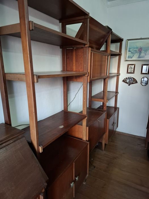 Estante olaio com 3 elementos em bom estado