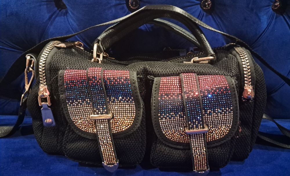 Torebka damska kuferek