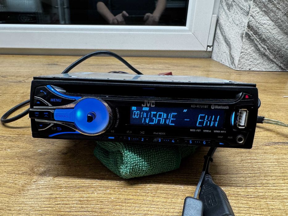 Radioodtwarzacz samochodowy JVC KD-R731BT
