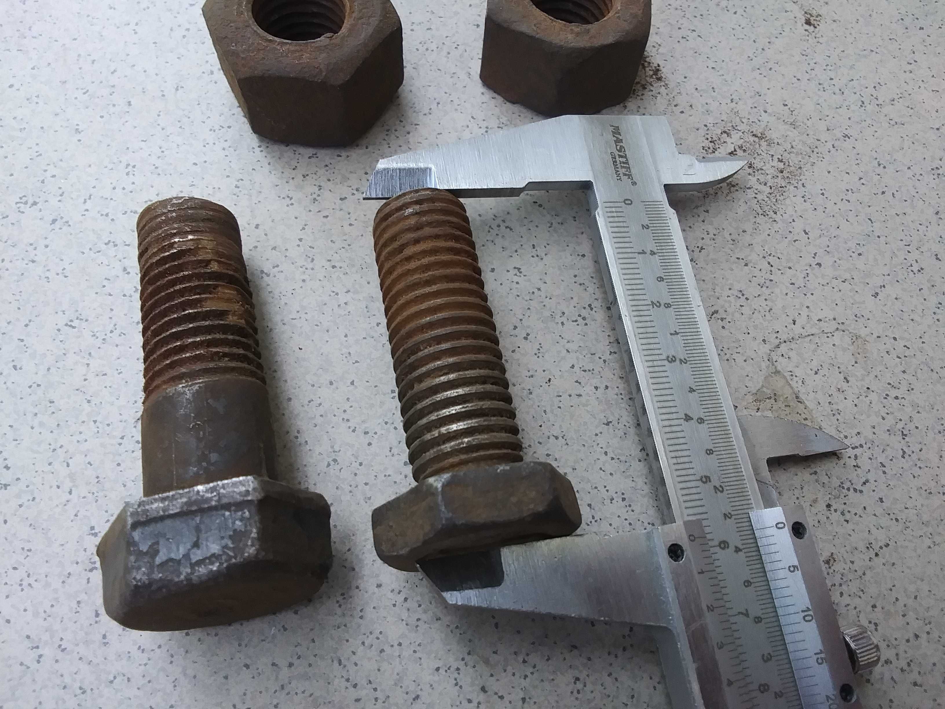 Stare śruby zabytkowe przedmioty fi 17 mm 6 cm z PRL śruba vintage