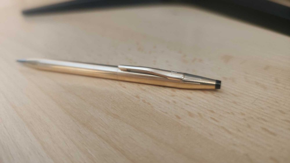 Lapiseira Cross em ouro