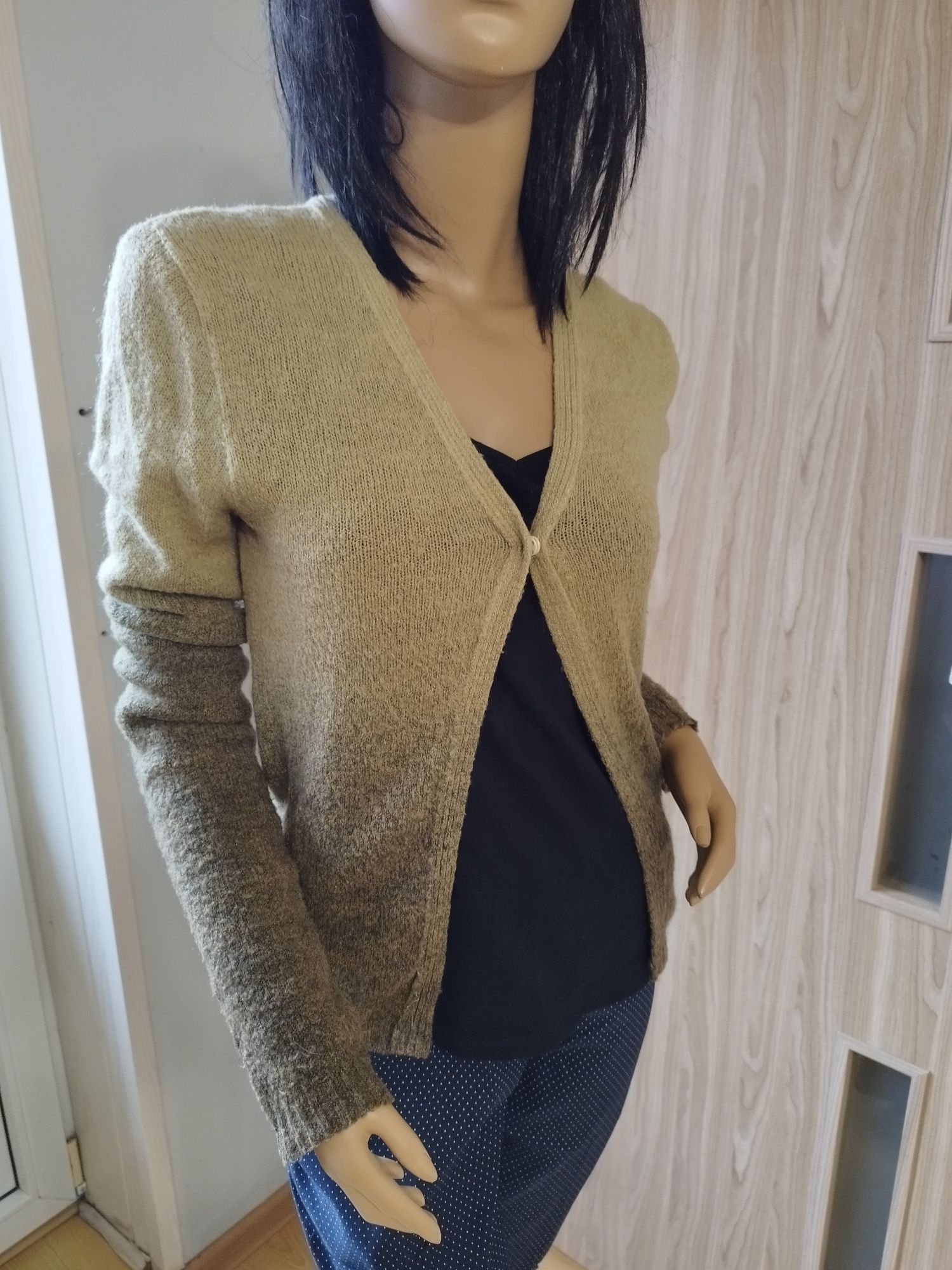 Sweterek cieniowany roz.M / ZARA