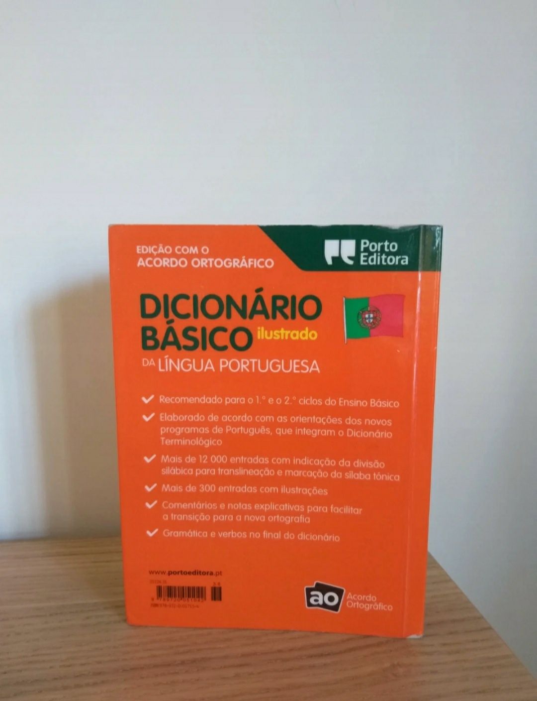 Dicionário básico ilustrado da língua portuguesa