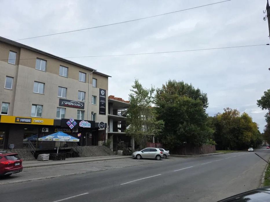 Продам приміщення на Раково на 1 поверсі без комісійних