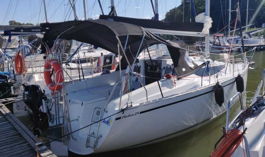 Jacht żaglowy Phobos 29 łódka żaglówka silnik 9,8 KM rok 2020