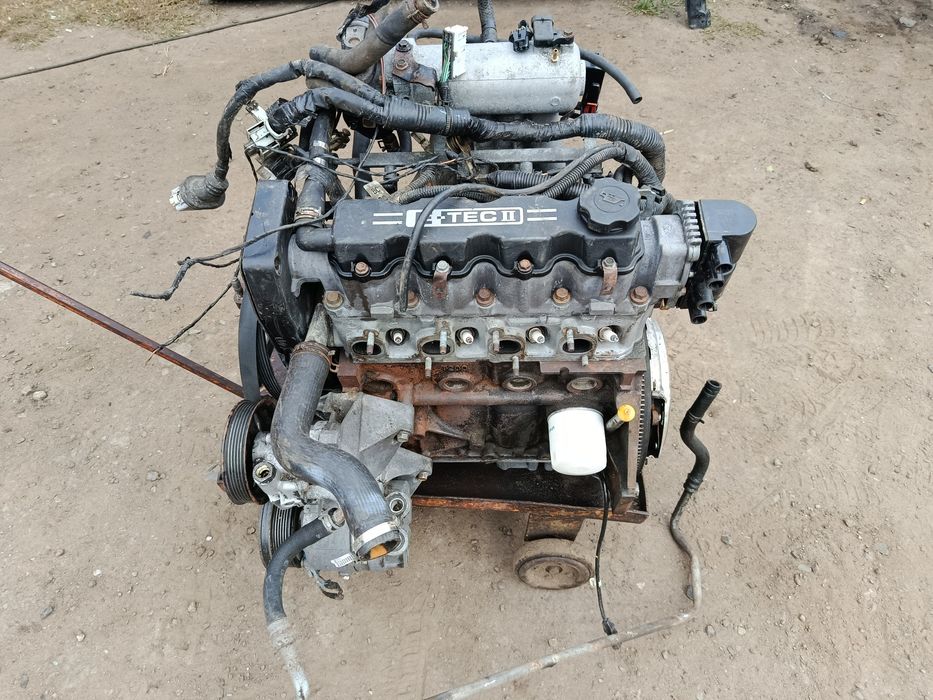 Продам двигатель в сборе  Шивролет Авео. 1,5