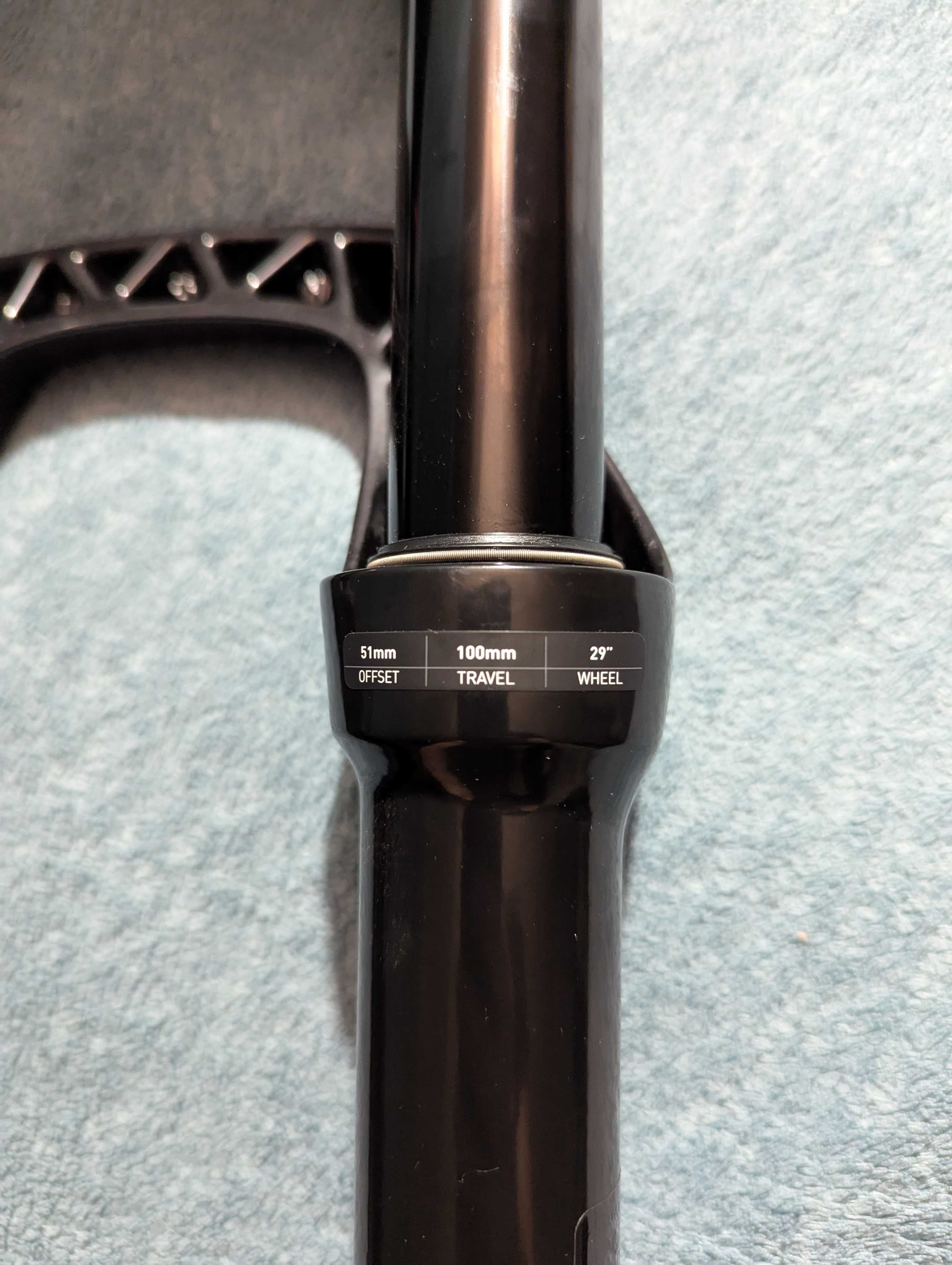 RockShox Recon RL 29" DebonAir 100 Tapered Boost