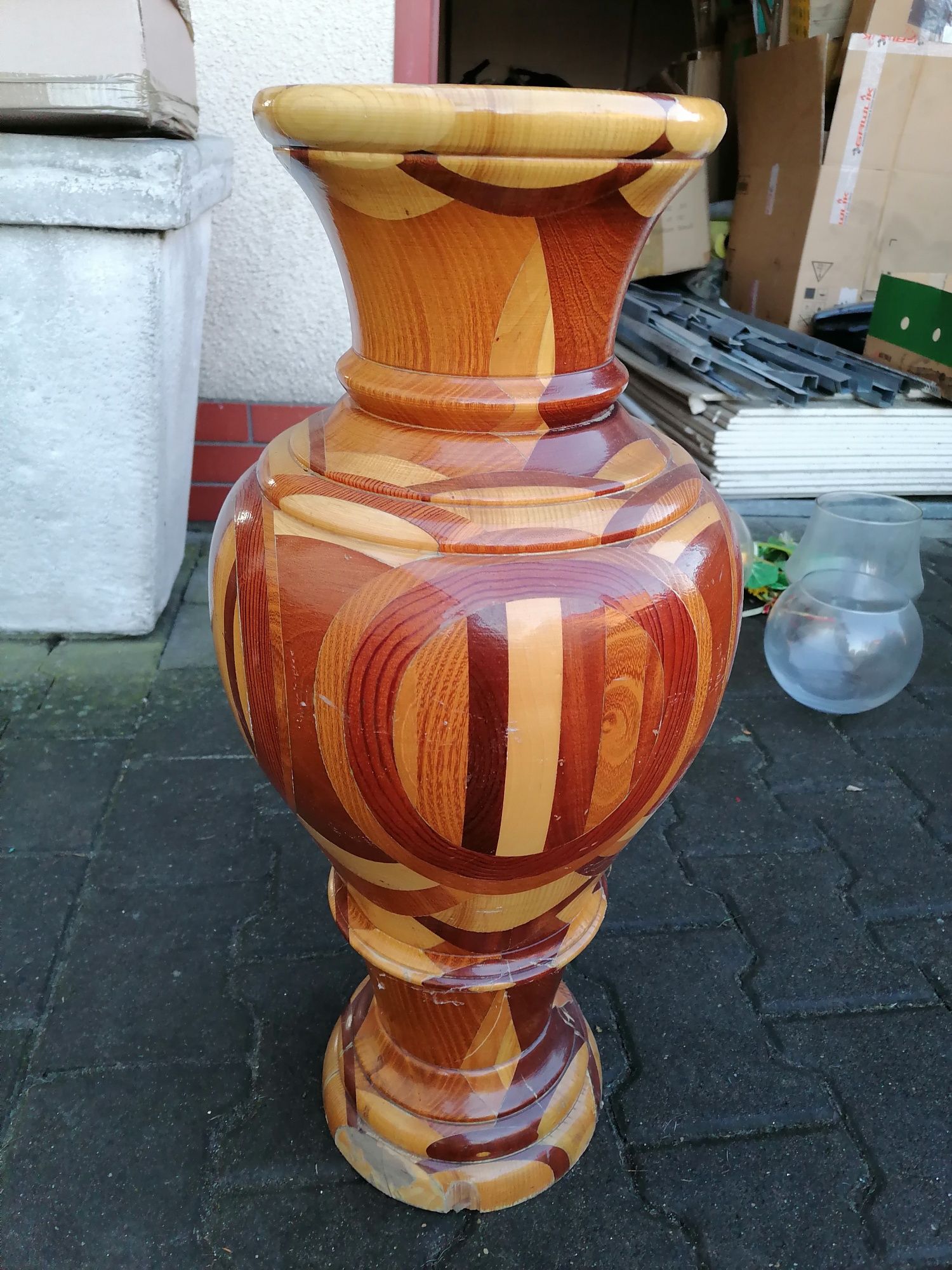 Wazon drewniany duży,wysoki.