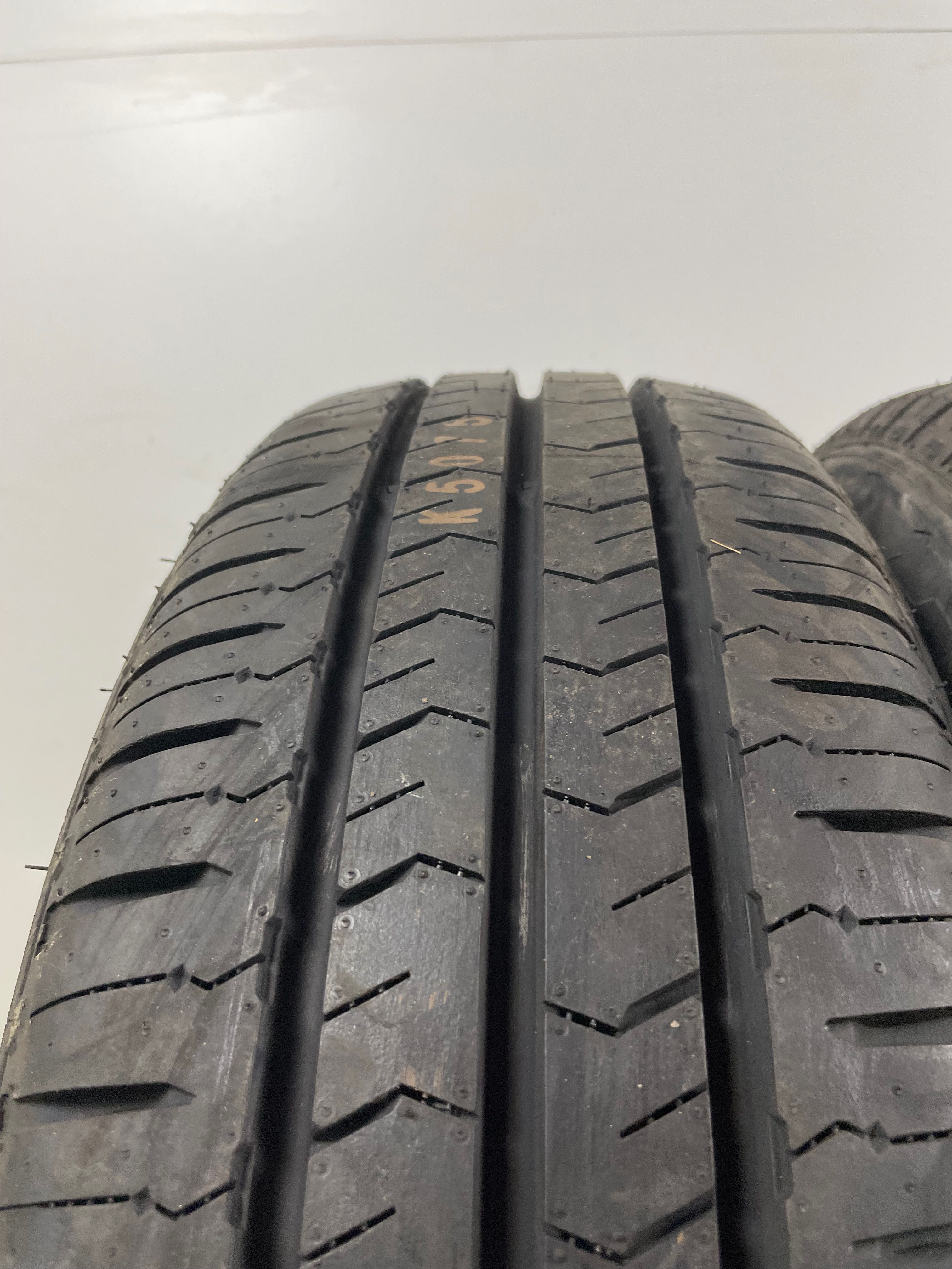 195/70R15C Nexen Radian CT8
