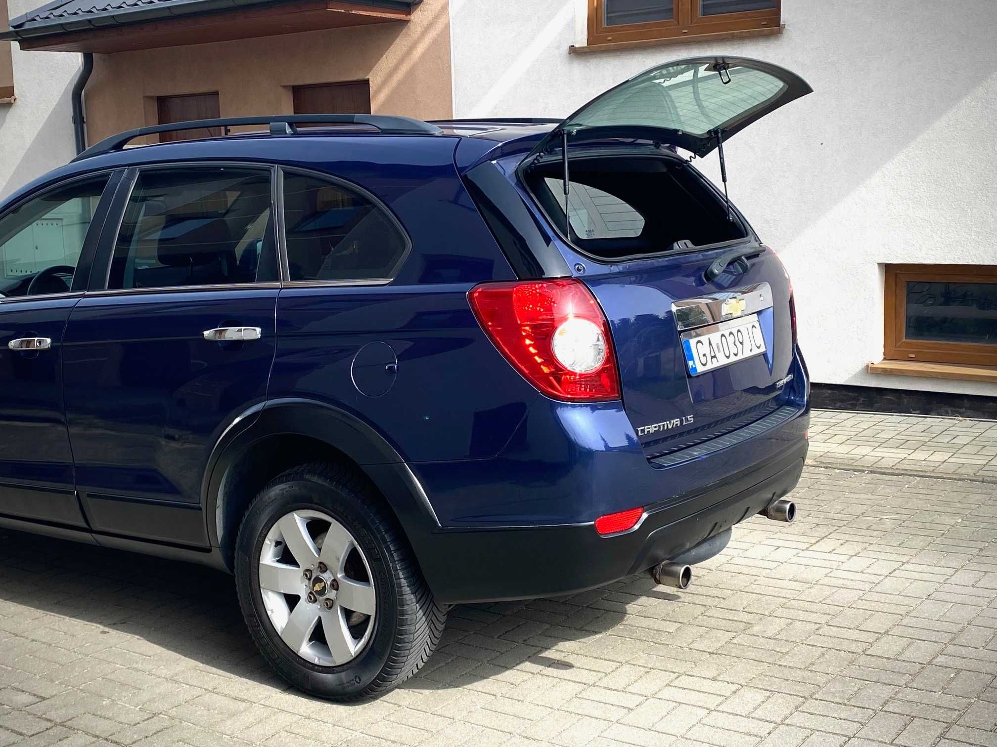 Chevrolet CAPTIVA 2,4 benz + LPG gaz SuperAuto