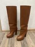Продам Сапоги демисезонные Gucci 36р