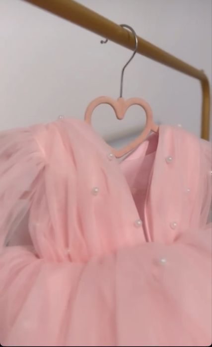 Сукня для святкування 1 року