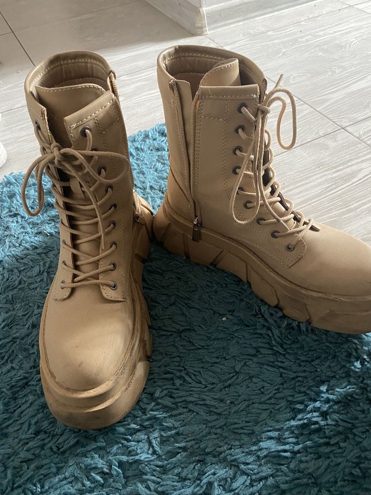 Sznurowane Botki pull&bear