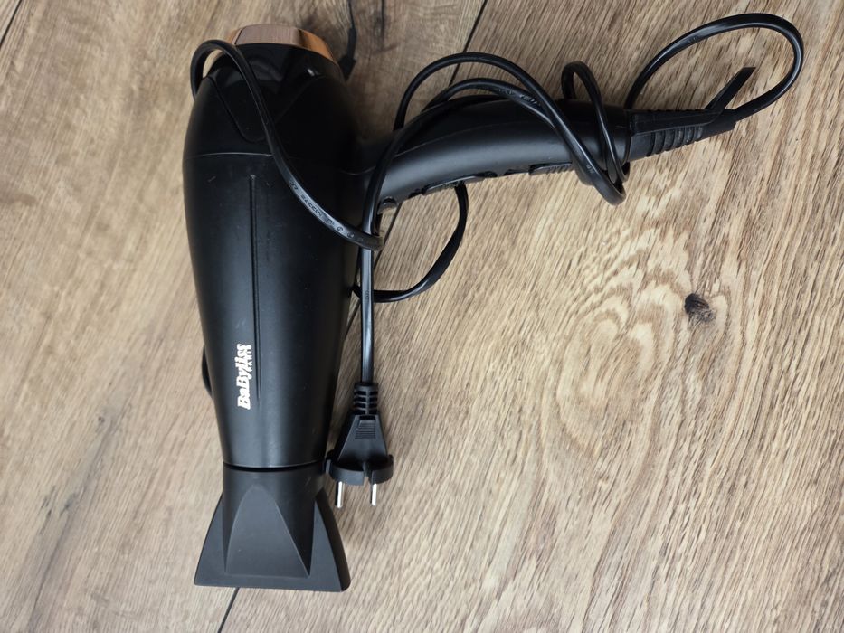 Suszarka do włosów Babyliss