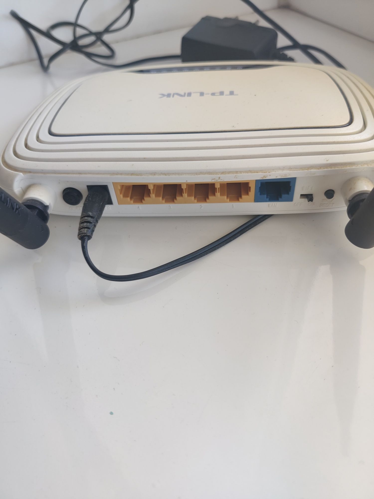 Продам роутер Tp-link TL-WR841N