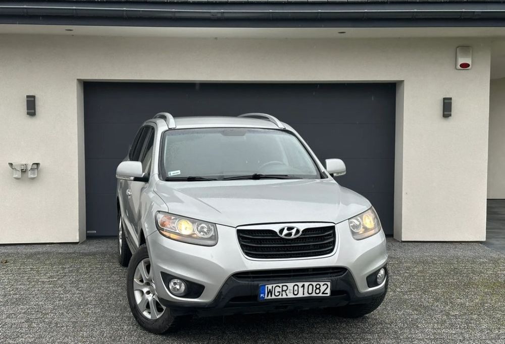 Продам Hyundai Santa Fe у хорошому стані
