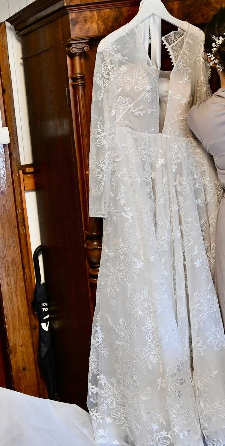 Suknia ślubna z salonu Madonna-włoski dom mody