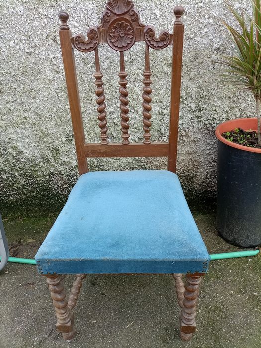 Vendo 2 cadeiras azuis