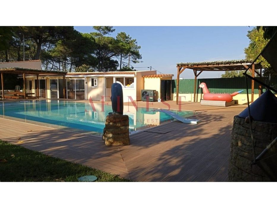 Quinta Com Moradia E Terreno Rústico