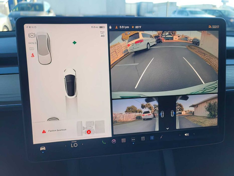 Tesla Model 3      2022