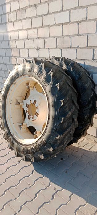 Koła wąskie do międzyrzędzi ZETOR URSUS 12,4 R32