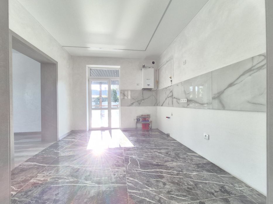 4к.Будинок! Цегла! 112м2, Євроремонтом, 6 сот. Район кільця Львівської