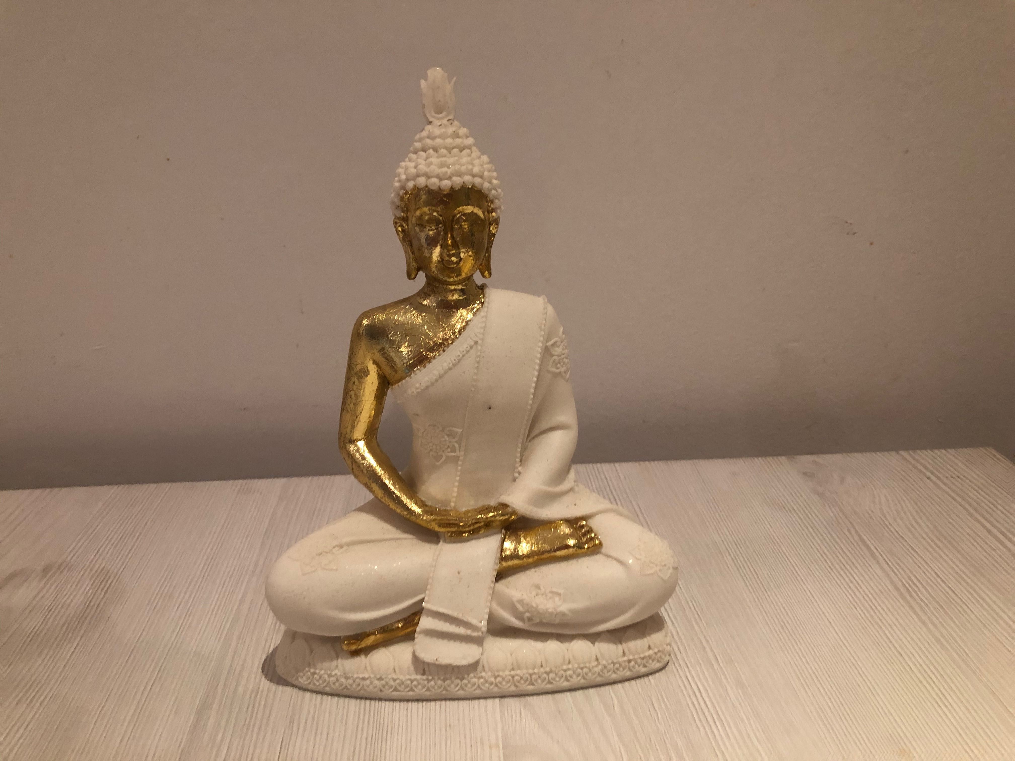 Estatueta hindu branco e dourado