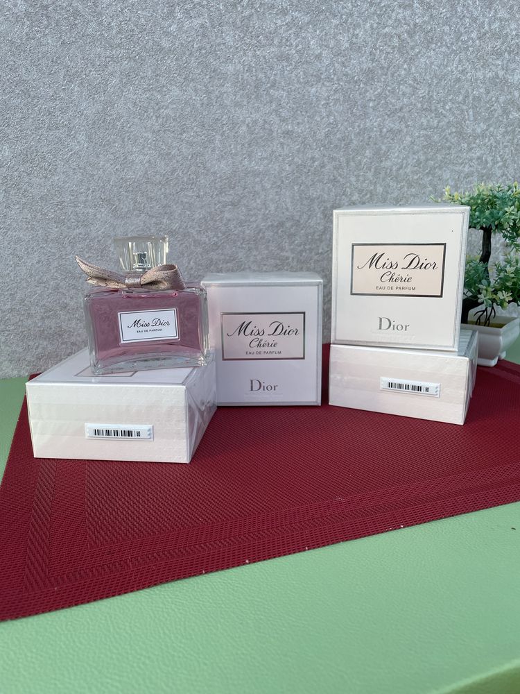 Парфумована вода жіноча Cherie Eau de Parfum 100 мл
