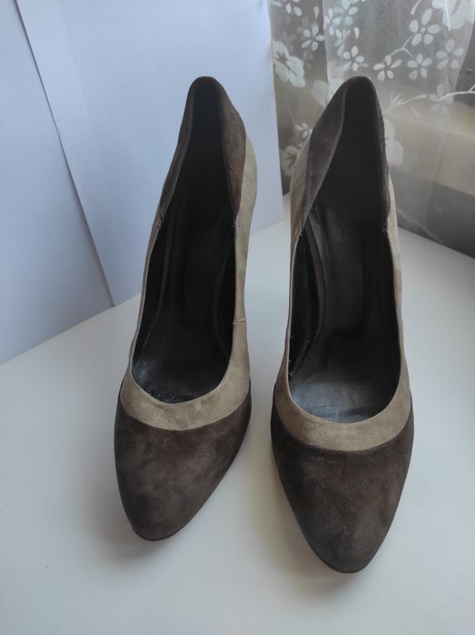 Sapatos de camurça 41