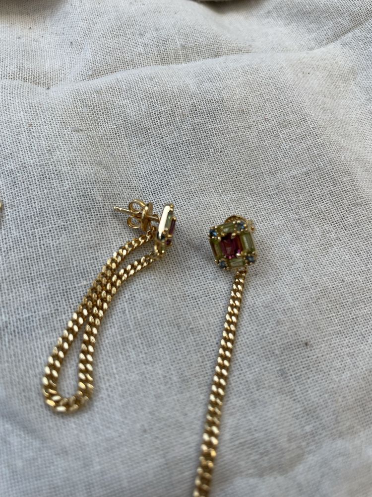 Anel colar e brincos prata dourada marca Aristocrazy.