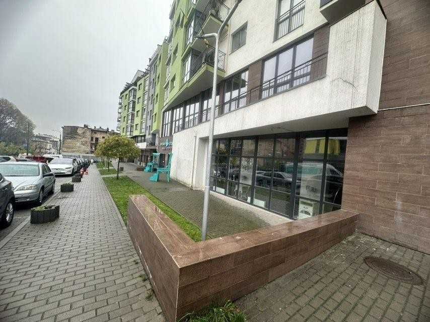 Оренда фасадного приміщення в ЖК Велика Британія