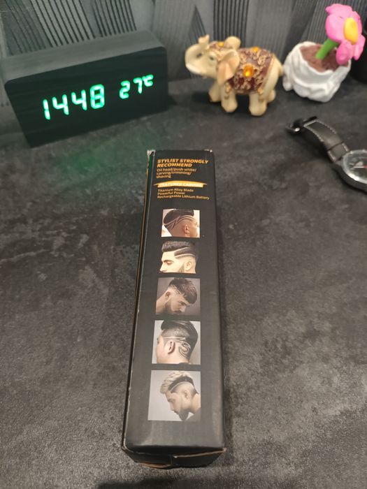 Продам триммер для бороды т-13