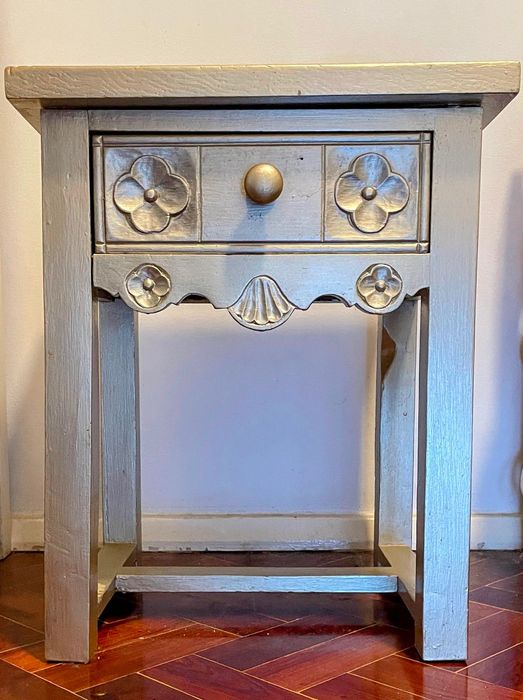 Conjunto cama, colchão (IKEA - 2,1mx1, 7m) e 2 mesas cabeceira