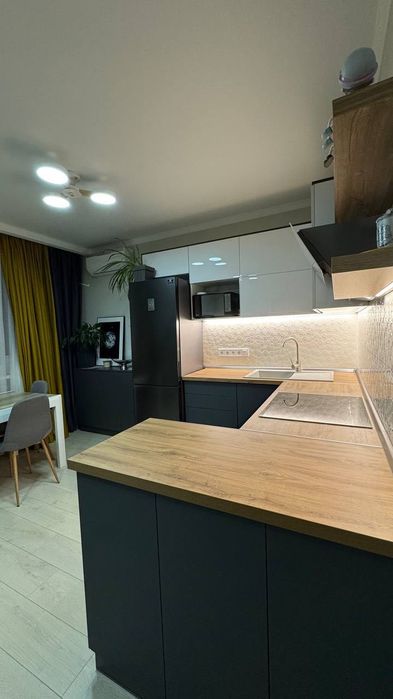 46 перлина! Кухня-вітальня та спальня