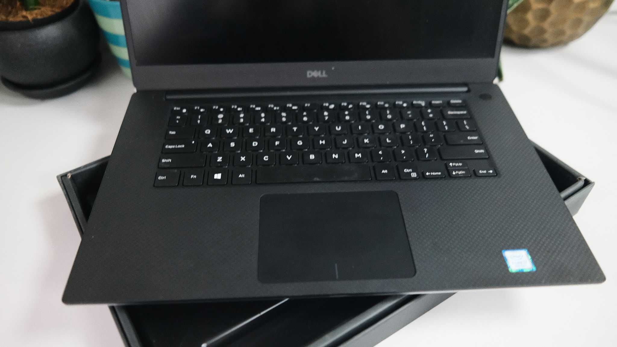 Dell Xps 15 7590 I7- 9750H 16 512 GTX 1650 + UHD 630 15,6 FHD IPS