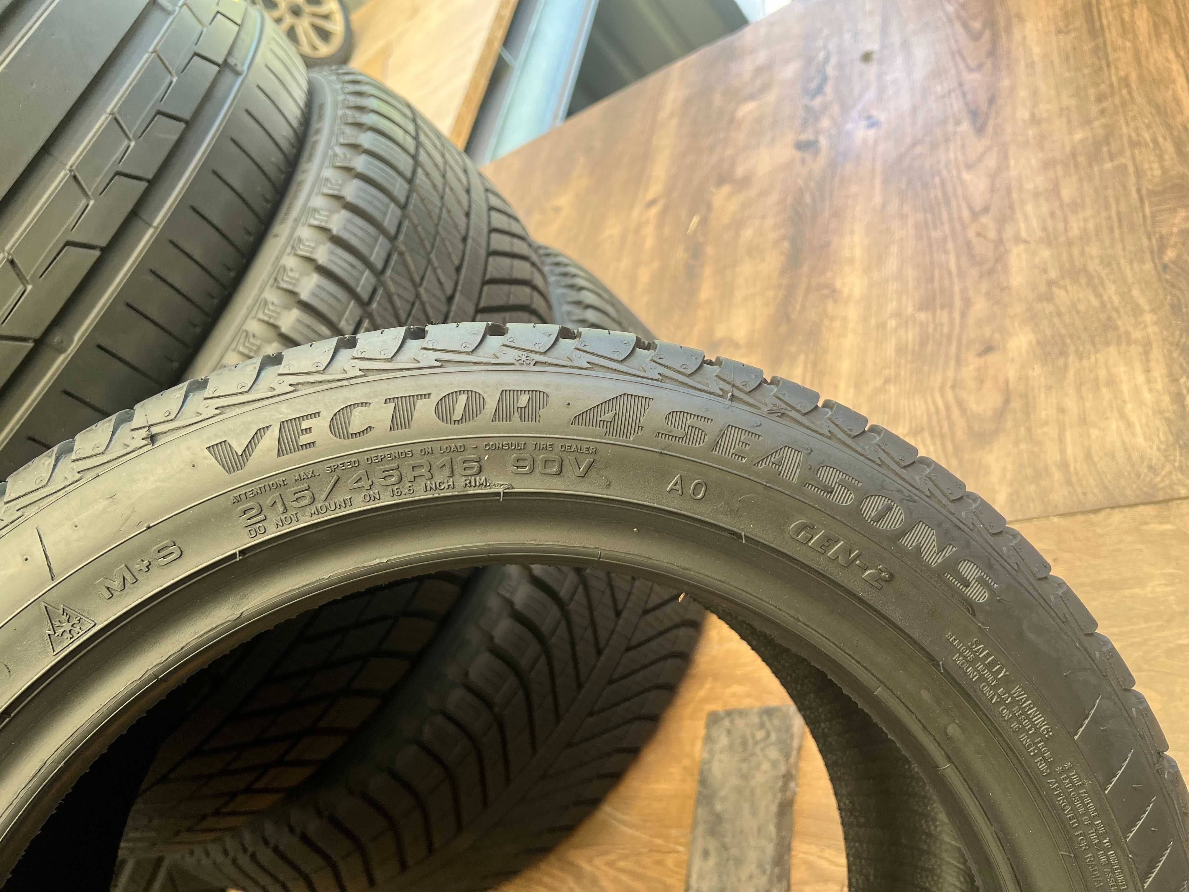 Opony wielosezonowe 215/45/R16 Goodyear Vector 4Seasons - 2 sztuki