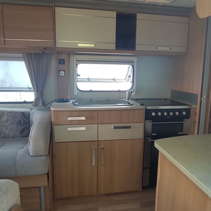 NOWA CENA PILNIE SPRZEDAM Przyczepa Coachman Vip 560/4