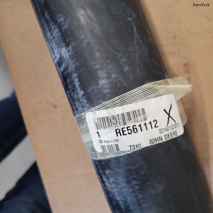 Przewód gumowy chłodnicy John Deere RE561112, RE573022