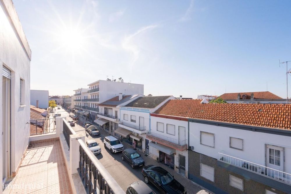 Duplex T4 com terraço, Grandola