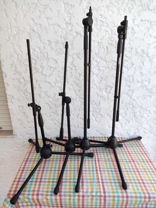 4 Tripés de Microfone