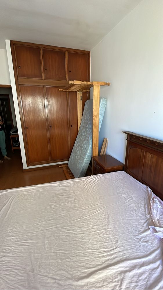 Arrendo vaga em quarto compartilhado