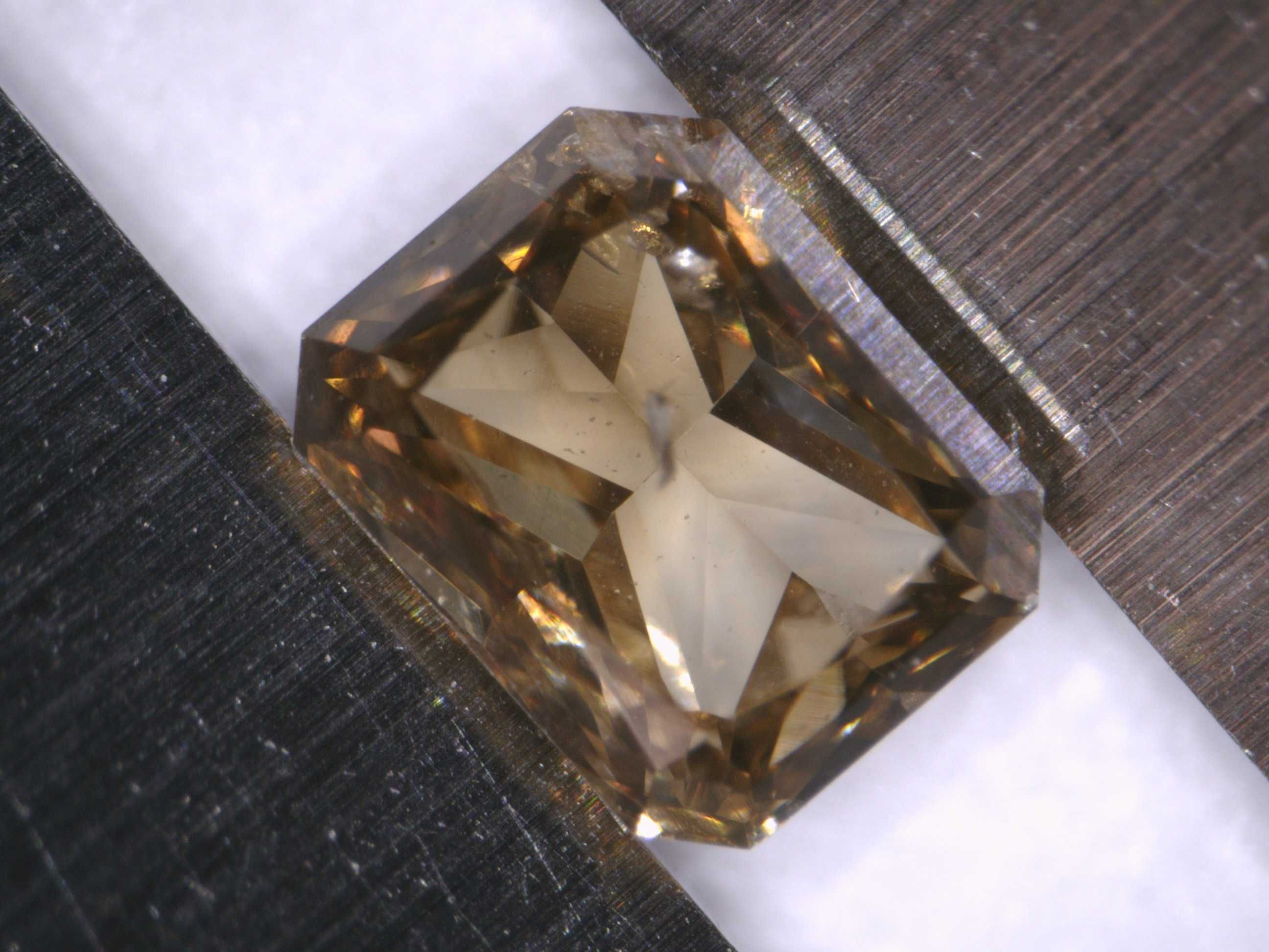 Naturalny Diament 0.17ct Brązowy Radiant I1