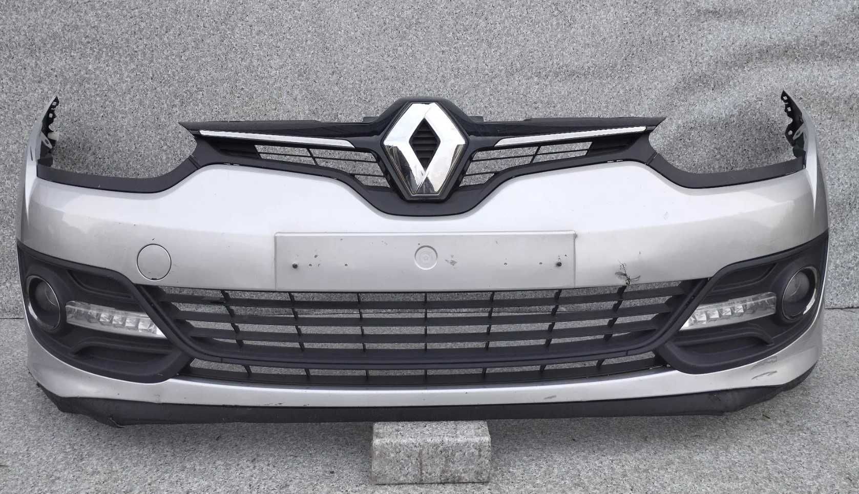 RENAULT MEGANE III рест бампер передній задній б/у запчастини розборка