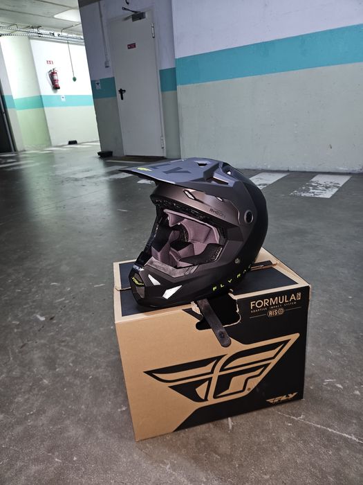 Capacete fly novo